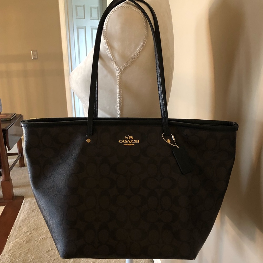 Classic Coach Tote